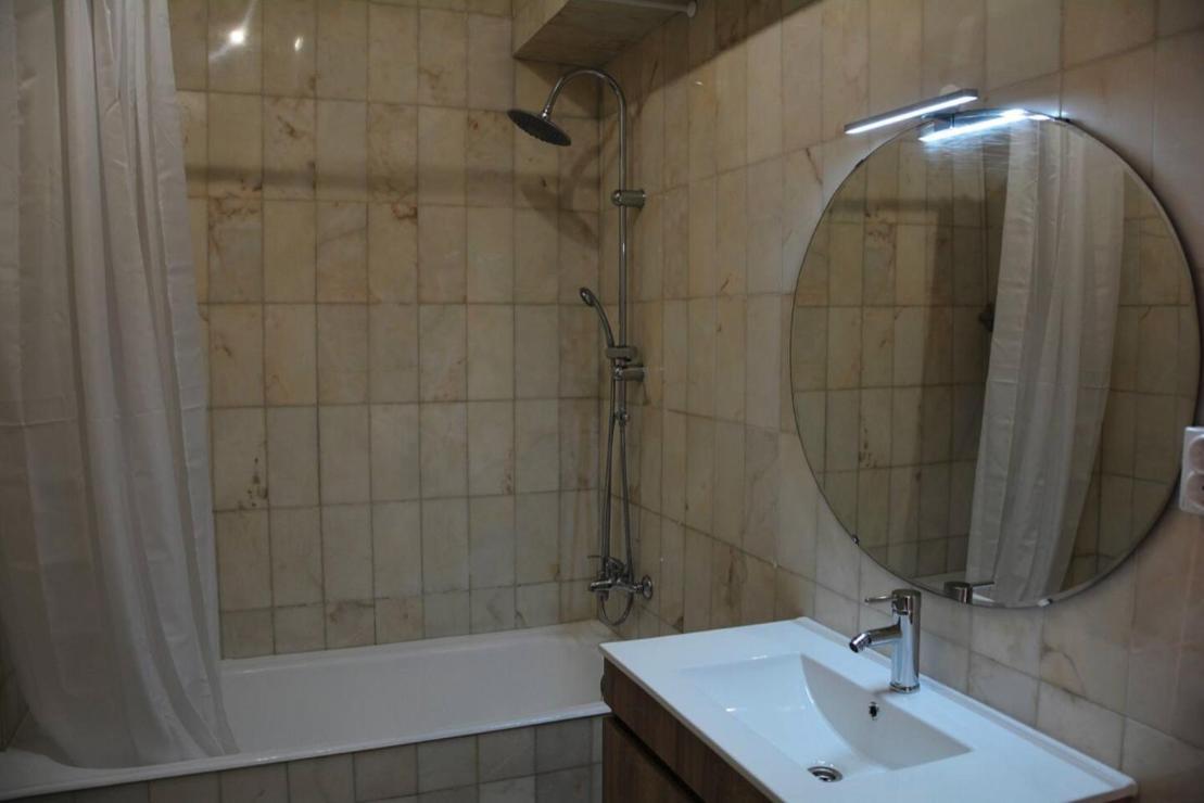 Blife Chelsya Private Rooms Faro Luaran gambar