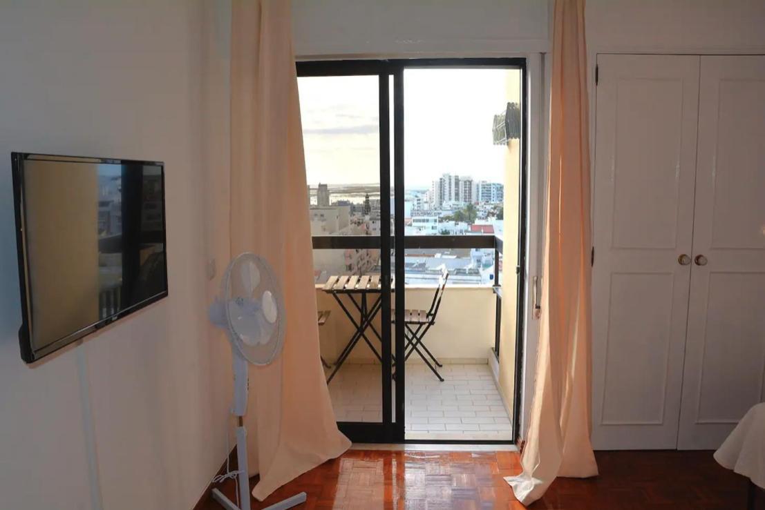 Blife Chelsya Private Rooms Faro Luaran gambar